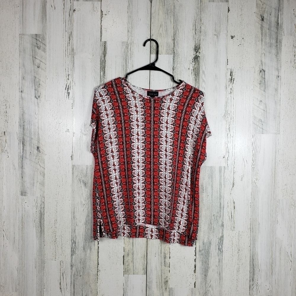 J jill wearever collection red, white floral top size small